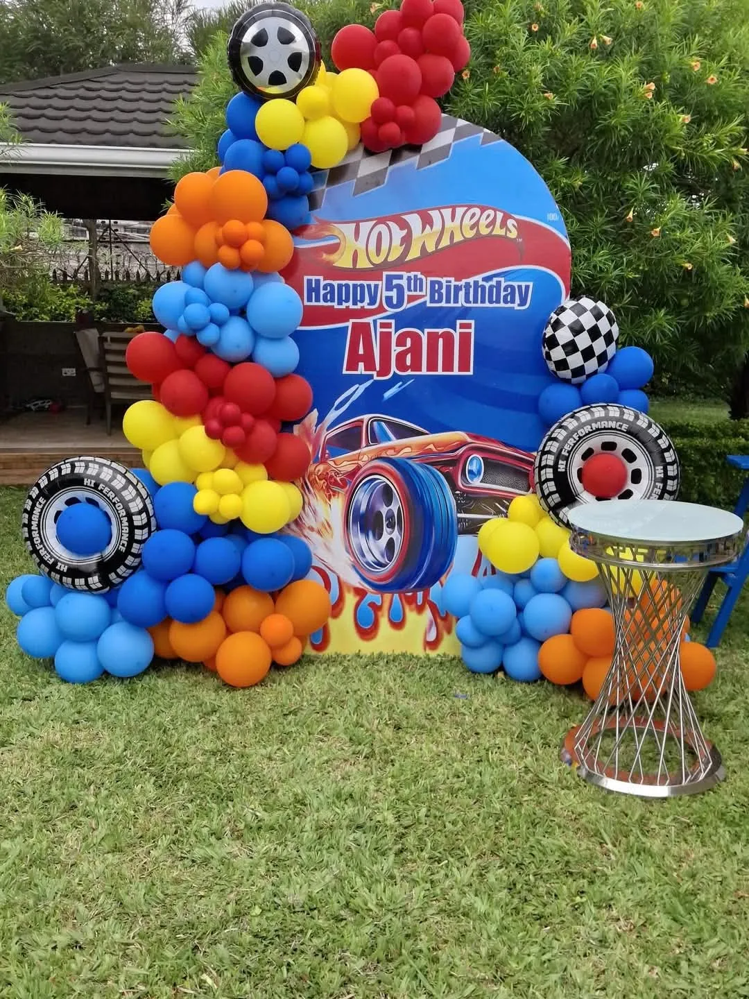 Single Display Board for Balloon Decorations for hire in Nairobi - photo 3